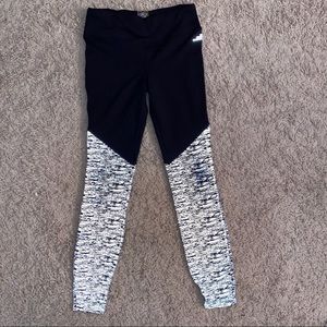 BCG reflective workout leggings